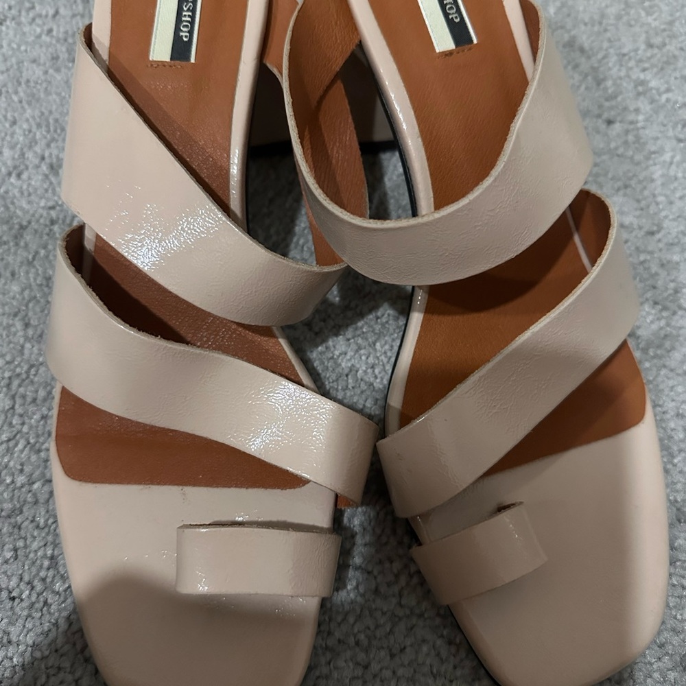 Elegant Cream Women's Sandals